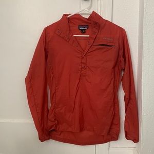 (Sold) Patagonia snap Houdini